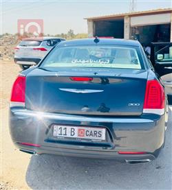 کرایسلەر 300